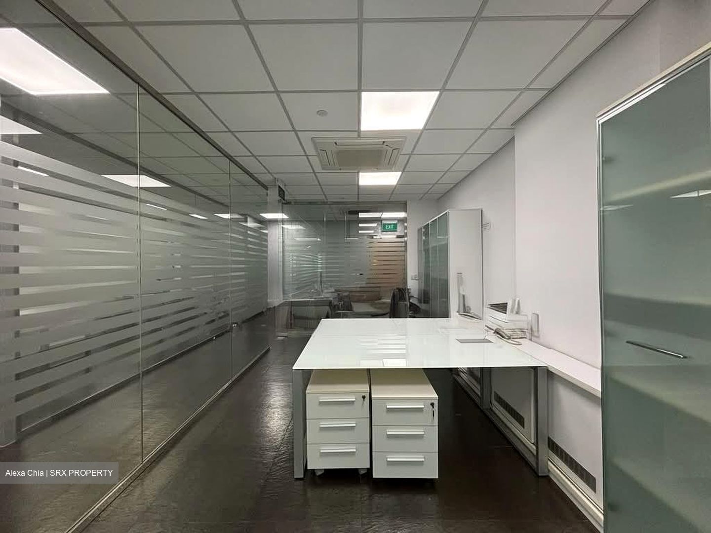 UB. One (D14), Factory #547239641